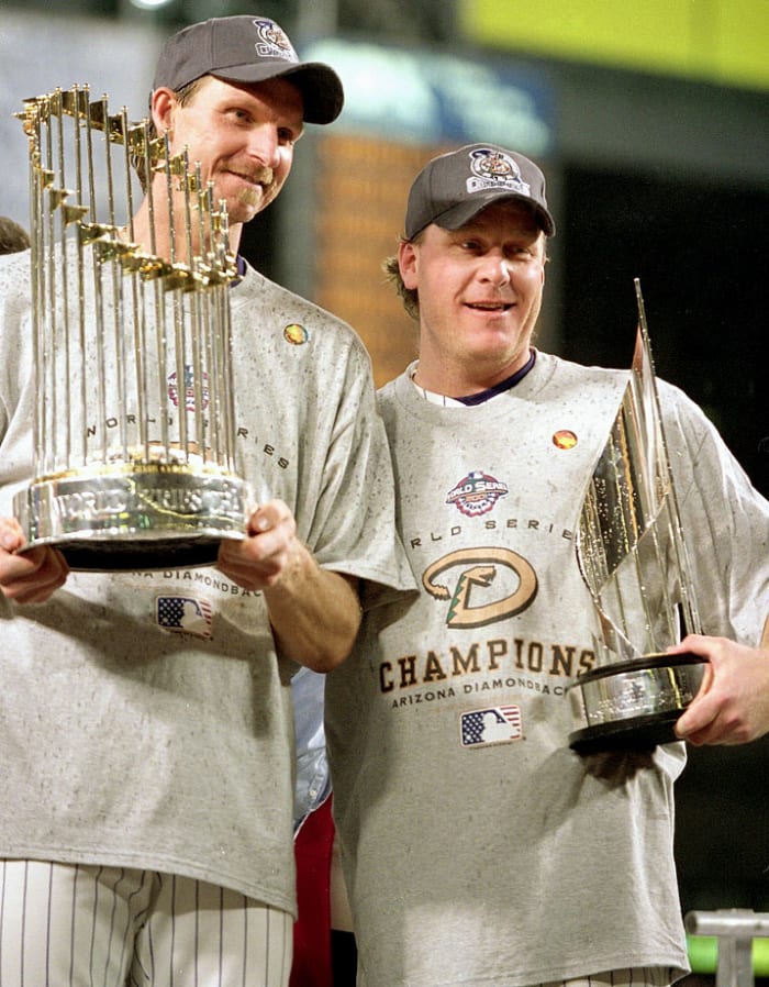 2001-Randy-Johnson-Curt-Schilling-017049505.jpg